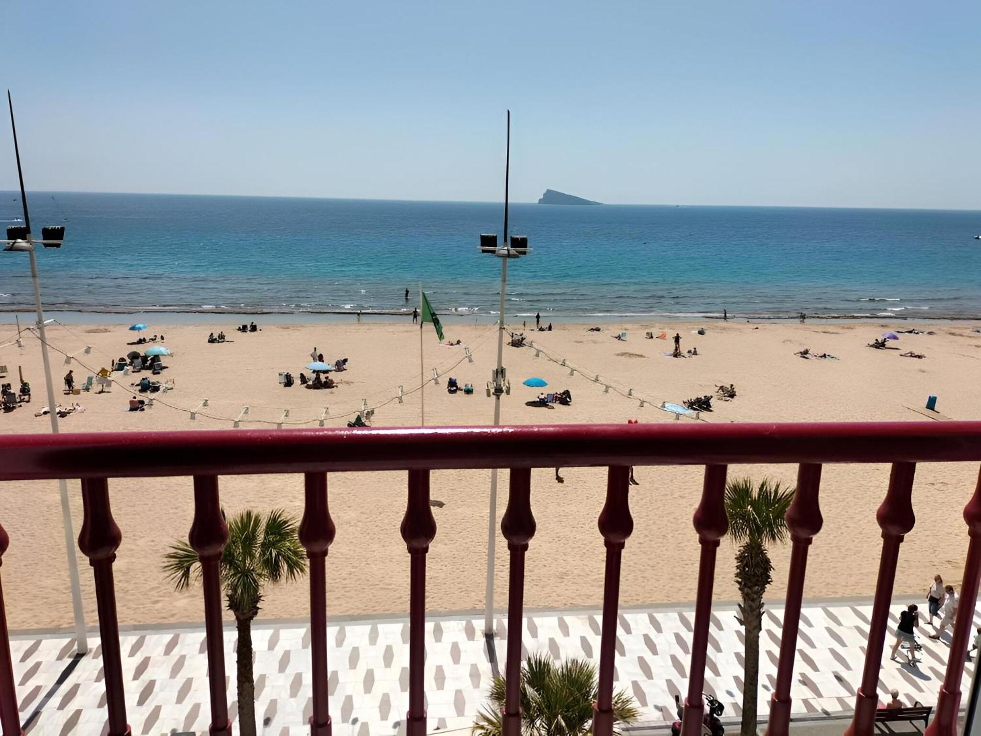 Las Damas 3B Beach Front - Pool & Parking เบนิดอร์ม ภายนอก รูปภาพ